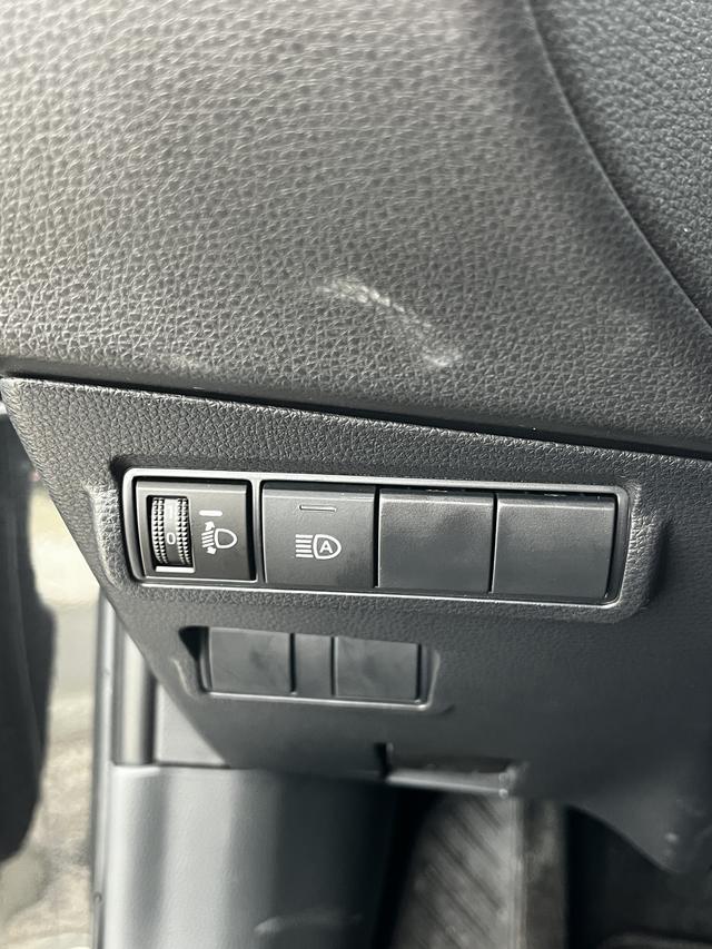 FAW Toyota Corolla Cross 2023 2.0L CVT Pioneer Edition Used Car for Sale in Ghana -u22864023 | ZEEX AUTO