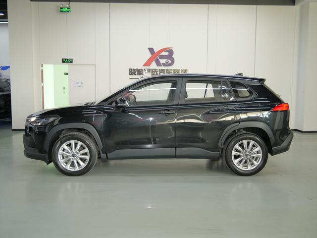FAW Toyota Corolla Cross 2023 2.0L CVT Pioneer Edition Used Car for Sale in Ghana -u22837032 | ZEEX AUTO