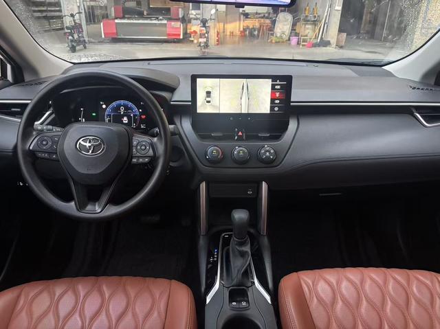 FAW Toyota Corolla Cross 2023 2.0L CVT Pioneer Edition Used Car for Sale in Ghana -u22497466 | ZEEX AUTO