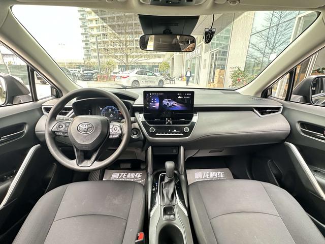 FAW Toyota Corolla Cross 2023 2.0L CVT Elite Edition Used Car for Sale in Ghana -u22737782 | ZEEX AUTO