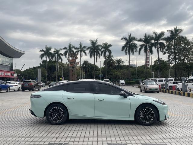 AION Hyper GT 2023 560 RWD Tech Edition Used Car for Sale in Ghana -u22106477 | ZEEX AUTO