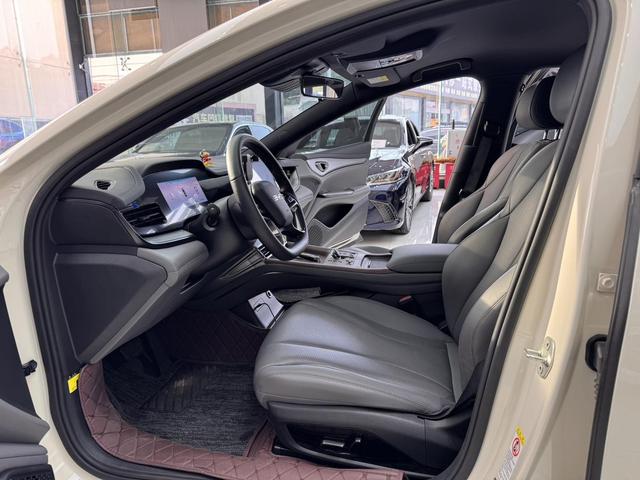 BYD Seal 07DM 2024 DM-i 70KM Elite Edition Used Car for Sale in Ghana -u22912412 | ZEEX AUTO
