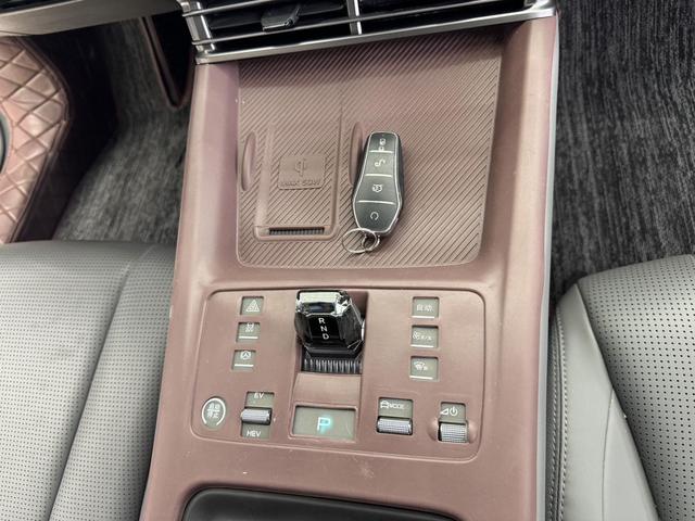 BYD Seal 07DM 2024 DM-i 70KM Elite Edition Used Car for Sale in Ghana -u22912412 | ZEEX AUTO