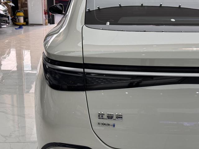 BYD Seal 07DM 2024 DM-i 70KM Elite Edition Used Car for Sale in Ghana -u22912412 | ZEEX AUTO