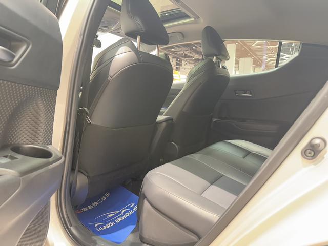GAC Toyota C-HR 2021 2.0L Luxury Edition Used Car for Sale in Ghana -u22075134 | ZEEX AUTO