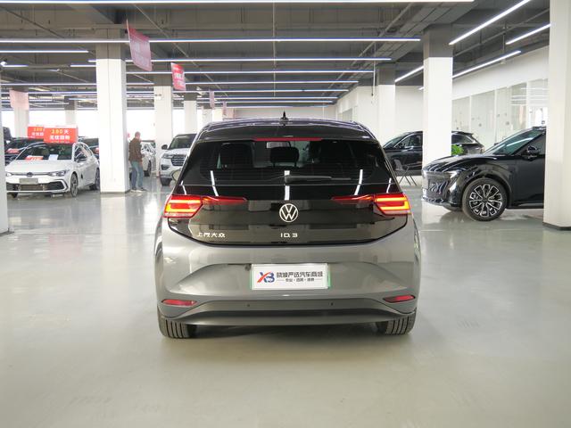 SAIC Volkswagen ID.3 2024 Pure Smart Edition Used Car for Sale in Ghana -u22925009 | ZEEX AUTO