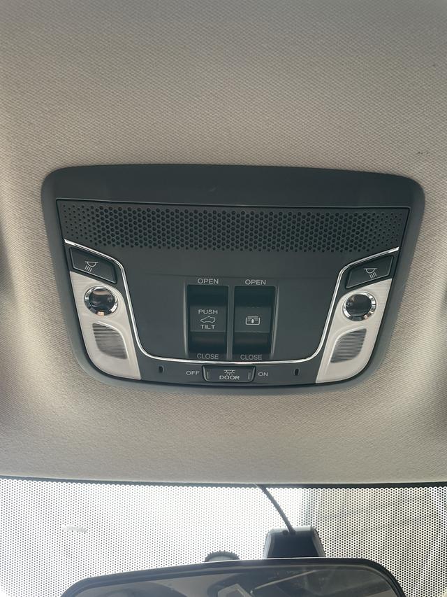 GAC Honda Vezel 2020 1.5L CVT Elite Edition Used Car for Sale in Ghana -u22972821 | ZEEX AUTO