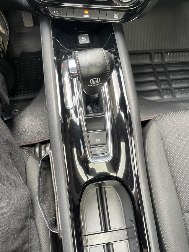 GAC Honda Vezel 2020 1.5L CVT Elite Edition Used Car for Sale in Ghana -u22972821 | ZEEX AUTO