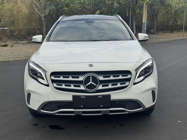 Beijing Benz GLA 2018 GLA 200 Fashion Edition Used Car for Sale in Ghana -u22729701 | ZEEX AUTO