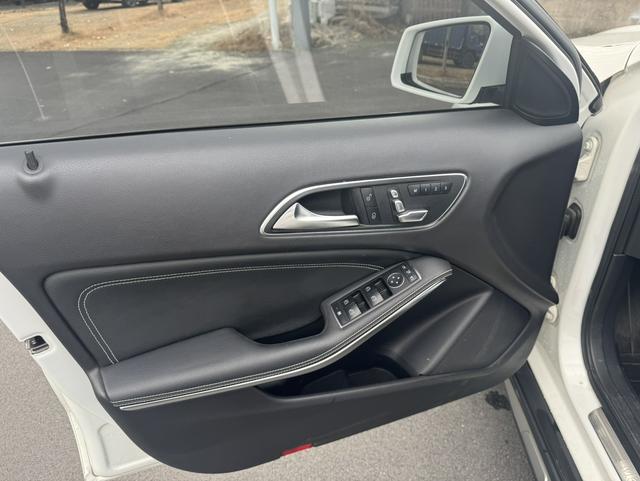 Beijing Benz GLA 2018 GLA 200 Fashion Edition Used Car for Sale in Ghana -u22729701 | ZEEX AUTO