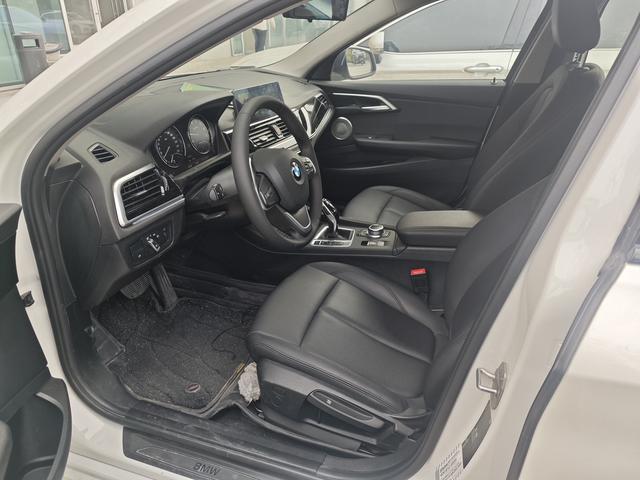BMW Brilliance 1 Series 2021 120i M Sport Version Used Car for Sale in Ghana -u23015881 | ZEEX AUTO