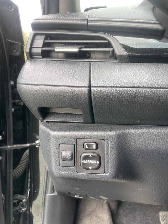 GAC Toyota YARIS L 2022 YARiS L X 1.5L CVT Premium Edition Used Car for Sale in Ghana -u23005794 | ZEEX AUTO