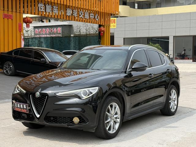 Alfa Romeo Stelvio 2017 Model 2.0T 200HP Luxury Version Used Car for Sale in Ghana -u22991291 | ZEEX AUTO