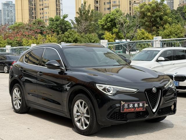 Alfa Romeo Stelvio 2017 Model 2.0T 200HP Luxury Version Used Car for Sale in Ghana -u22991291 | ZEEX AUTO