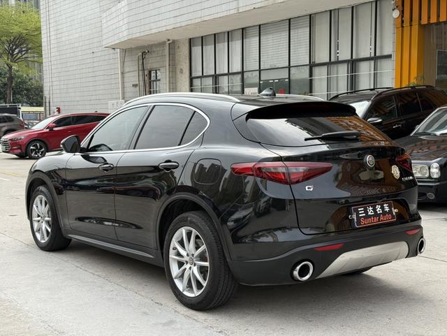 Alfa Romeo Stelvio 2017 Model 2.0T 200HP Luxury Version Used Car for Sale in Ghana -u22991291 | ZEEX AUTO