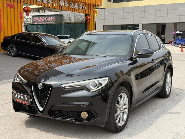 Alfa Romeo Stelvio 2017 Model 2.0T 200HP Luxury Version Used Car for Sale in Ghana -u22991291 | ZEEX AUTO