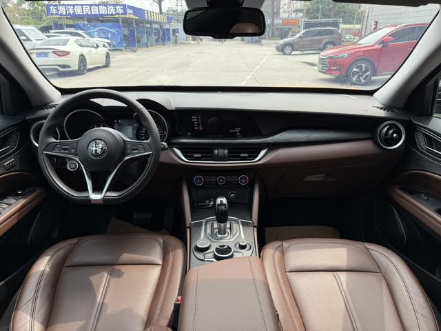 Alfa Romeo Stelvio 2017 Model 2.0T 200HP Luxury Version Used Car for Sale in Ghana -u22991291 | ZEEX AUTO