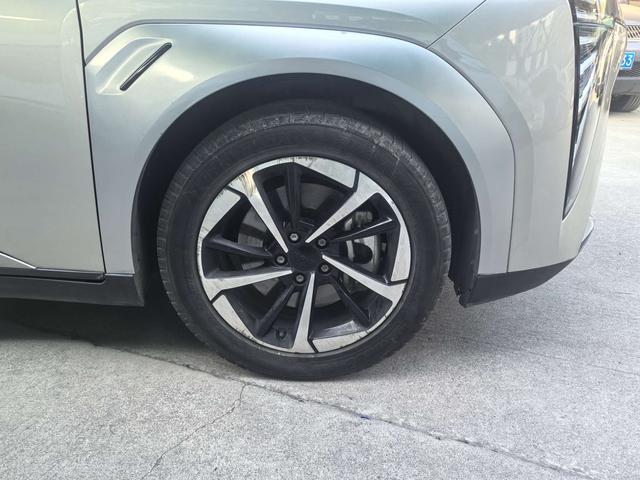 AION AION Y 2023 Plus 610 Smart Premium Edition (Lithium Iron Phosphate Battery) Used Car for Sale in Ghana -u22582032 | ZEEX AUTO