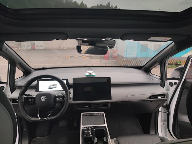 HYCAN Z03 2021 Playful Edition Used Car for Sale in Ghana -u22398286 | ZEEX AUTO