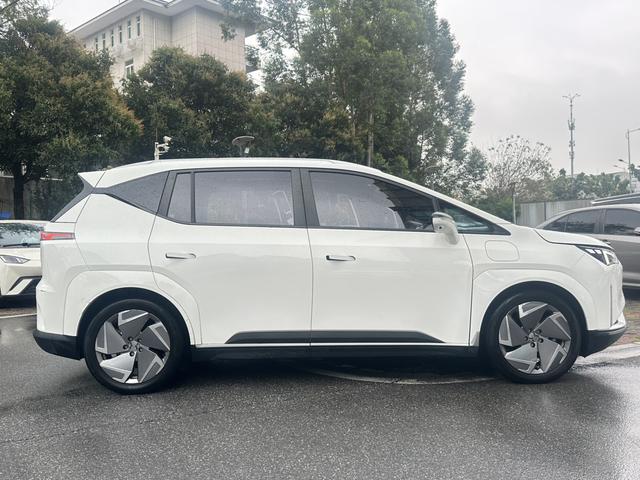 HYCAN Z03 2022 510 Chaoku Edition 64.23kWh Used Car for Sale in Ghana -u22985052 | ZEEX AUTO