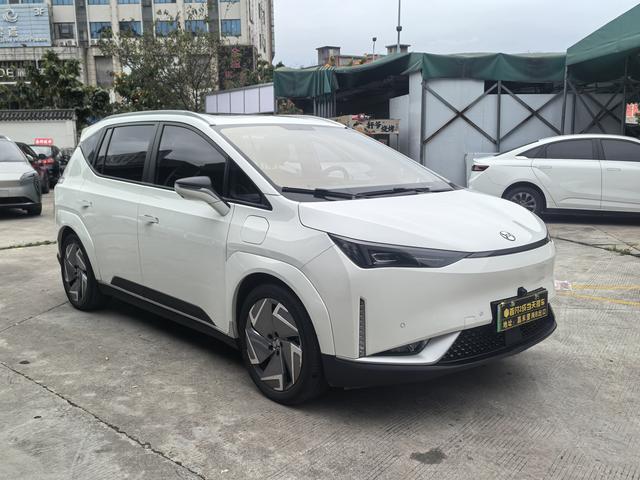 HYCAN Z03 2022 510 Chaoku Edition 63.98kWh Used Car for Sale in Ghana -u22915673 | ZEEX AUTO