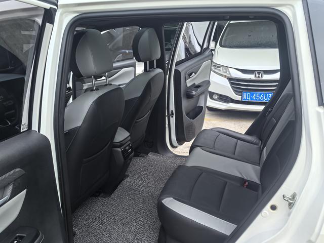 HYCAN Z03 2022 510 Chaoku Edition 63.98kWh Used Car for Sale in Ghana -u22915673 | ZEEX AUTO