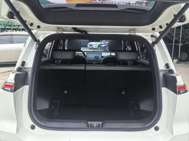 HYCAN Z03 2022 510 Chaoku Edition 63.98kWh Used Car for Sale in Ghana -u22915673 | ZEEX AUTO