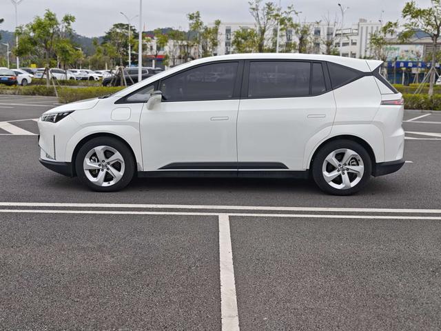 HYCAN Z03 2022 430 ChaoXiang Edition 55.5kWh Used Car for Sale in Ghana -u23005647 | ZEEX AUTO