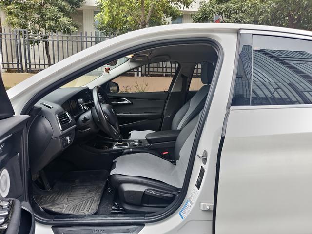 BMW Brilliance BMW 1 Series 2021 120i M Sport Edition Used Car for Sale in Ghana -u22807472 | ZEEX AUTO