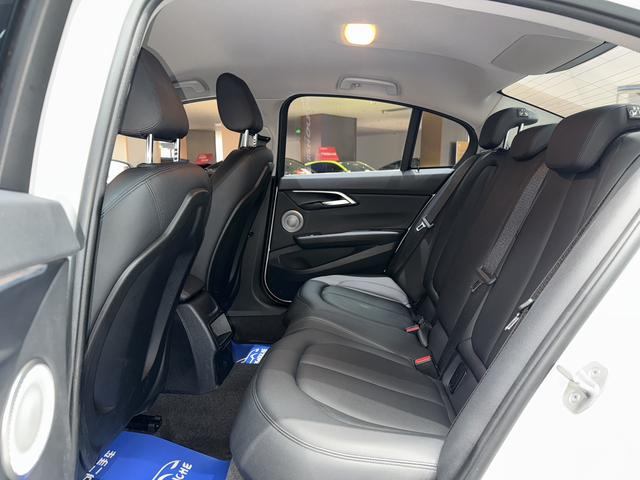 BMW Brilliance 1 Series 2021 Facelift 120i M Sport Edition Used Car for Sale in Ghana -u22915812 | ZEEX AUTO