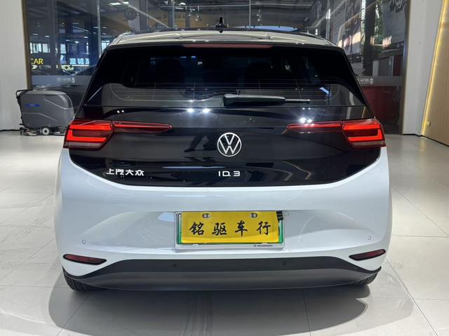 SAIC Volkswagen ID.3 2023 Upgraded Pure Smart Edition Used Car for Sale in Ghana -u22494078 | ZEEX AUTO