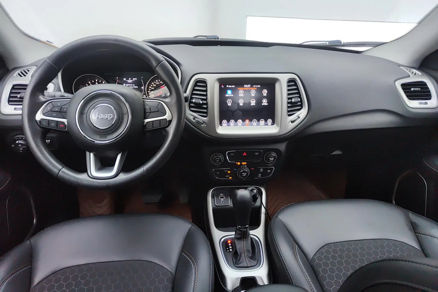 Jeep Compass 2019 220T Automatic Enjoyment Edition -u21438134 | ZEEX AUTO