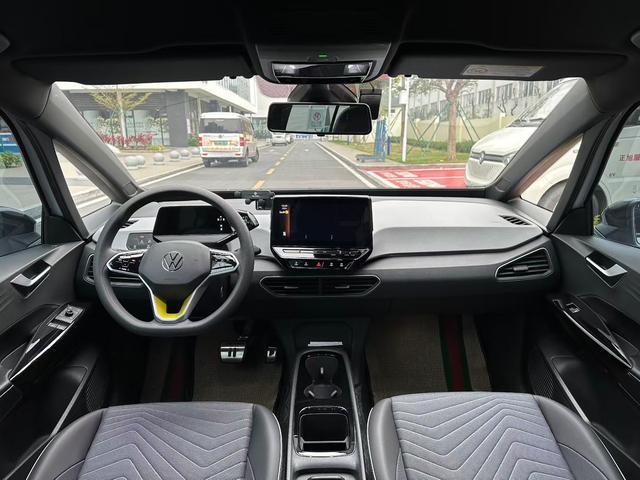 SAIC Volkswagen ID.3 2023 Upgraded Pure Smart Version Used Car for Sale in Ghana -u22993753 | ZEEX AUTO