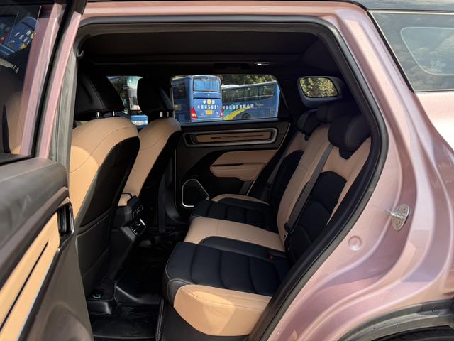 Geely ICON 2023 1.5TD Chocolate Chunqiao Edition Used Car for Sale in Ghana -u22720919 | ZEEX AUTO
