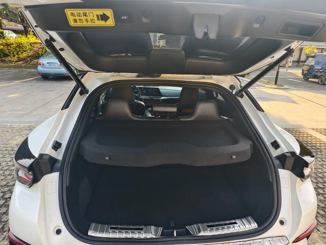 Changan UNI-T 2022 1.5T Sport Edition Flagship Model Used Car for Sale in Ghana -u22425768 | ZEEX AUTO