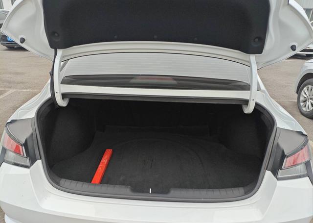 Beijing Hyundai Elantra 2022 1.5L CVT GLS Leading Edition Used Car for Sale in Ghana -u22872853 | ZEEX AUTO