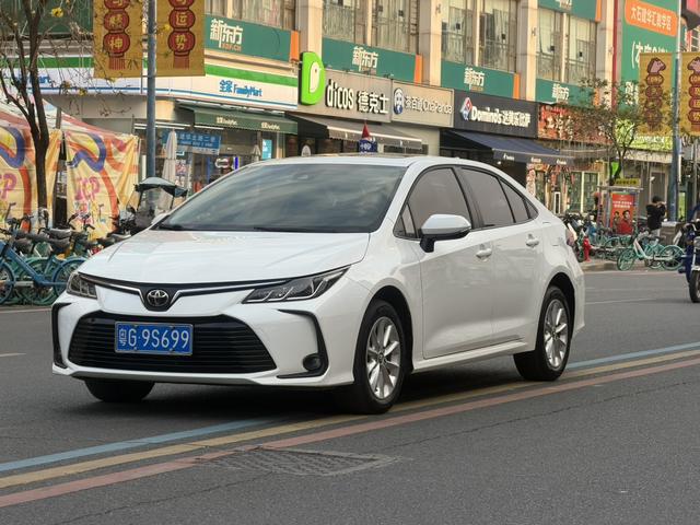 FAW Toyota Corolla 2023 1.2T S-CVT Elite Edition Used Car for Sale in Ghana -u23021766 | ZEEX AUTO