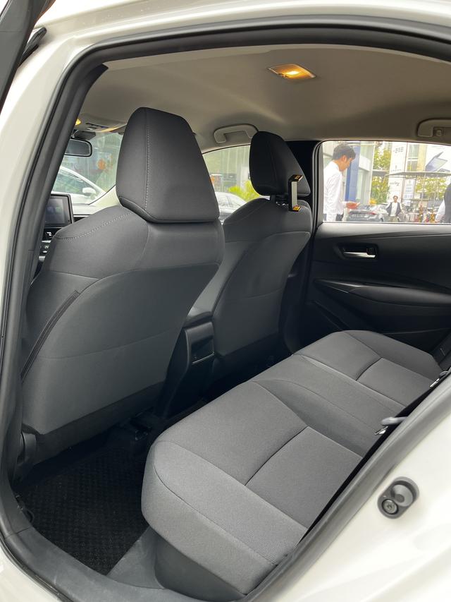 FAW Toyota Corolla 2022 Hybrid 1.8L E-CVT Pioneer Edition Used Car for Sale in Ghana -u22988469 | ZEEX AUTO